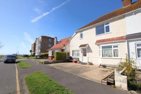 Lyndhurst Road, Holland On Sea, CO15 4 bed semi
