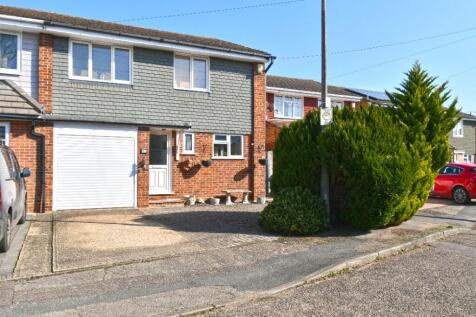 North Barn, Broxbourne EN10 4 bed semi