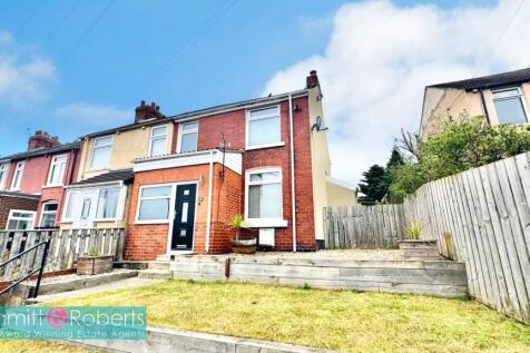 2 bedroom end of terrace house for sale