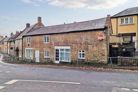 Beaminster 1 bed flat for sale