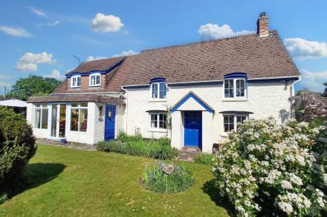 Verwood 4 bed detached house for sale
