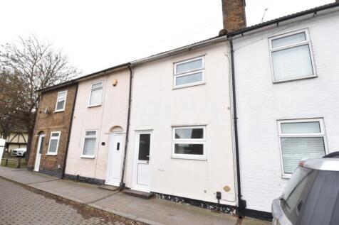Cross Lane, Milton, Sittingbourne, ME10 2 bed terraced house for sale