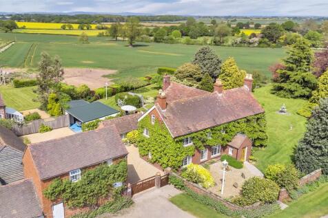 Haughton, Upton Magna 4 bed detached house for sale