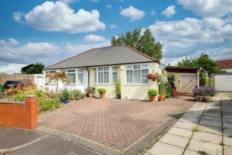 Greenfield Avenue, Whitchurch, Cardiff 2 bed semi