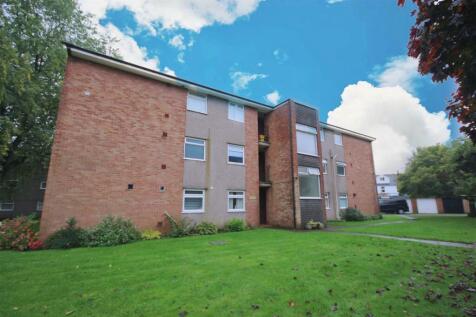 Bishops Close, Whitchurch 3 bed flat for sale