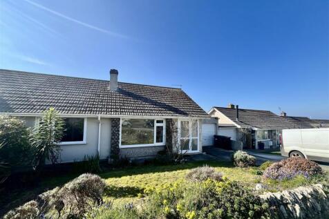 2 bedroom semi-detached bungalow for sale