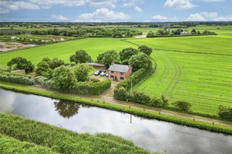 Mairscough Lane, Aughton, Ormskirk... 3 bed detached house for sale