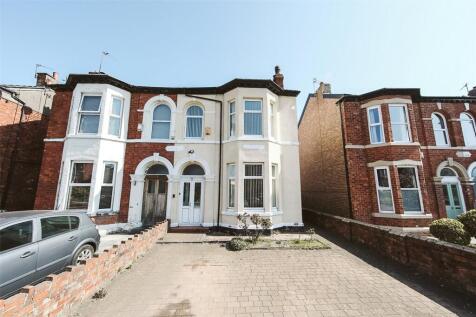 Hartwood Road, Southport, Merseyside... 4 bed semi