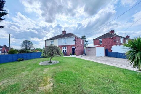 Moorside Crescent, Fishburn... 2 bed semi