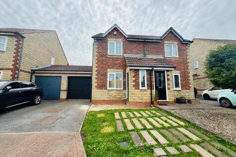 Intrepid Close, Seaton Carew, Hartlepool 2 bed semi