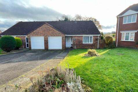 2 bedroom semi-detached bungalow for sale