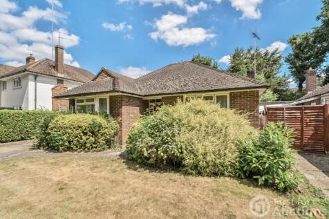 Loncin Mead Avenue, New Haw, Addlestone 2 bed bungalow for sale
