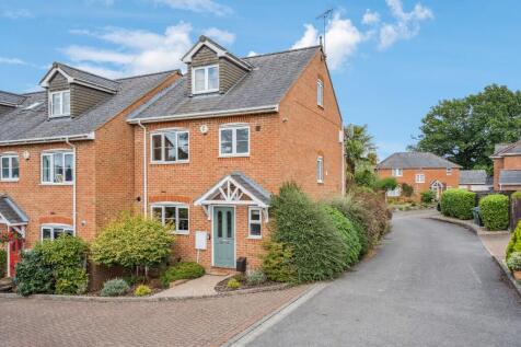 Kiln Close, Potten End HP4 3 bed end of terrace house for sale