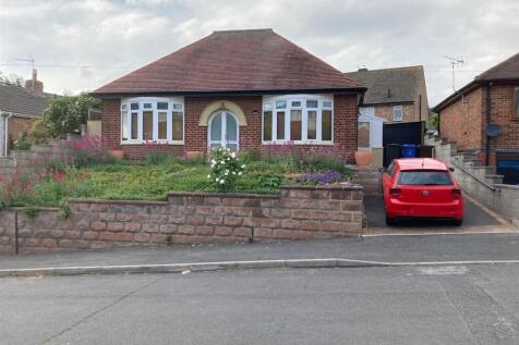 2 bedroom detached bungalow for sale