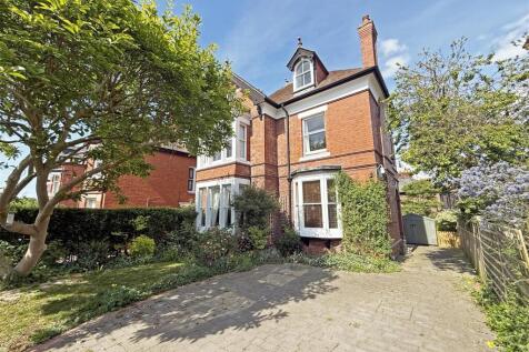Belle Vue Gardens, Shrewsbury 5 bed detached house for sale