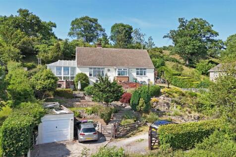 2 bedroom detached bungalow for sale