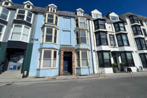 9 bedroom terraced house for sale