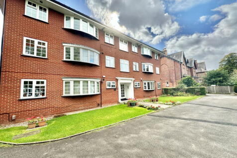 Richmond Court, Gatley Road, SK8 1LX 2 bed apartment for sale