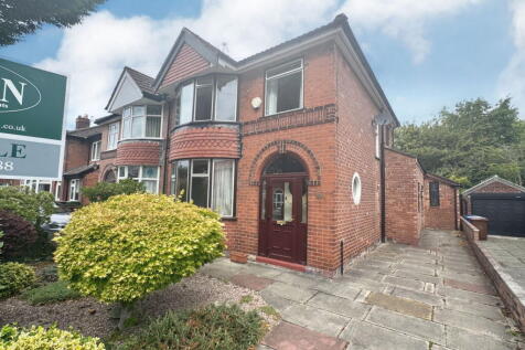 4 bedroom semi-detached house for sale