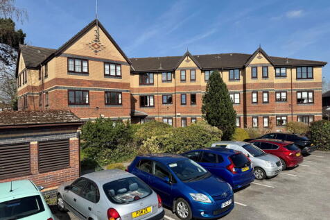Henley Grange, Gatley Road 2 bed apartment for sale