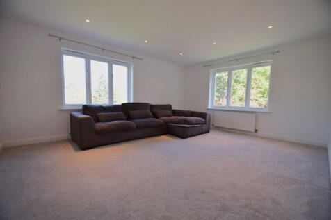 Eton Drive, Cheadle, SK8 3WA 2 bed apartment for sale