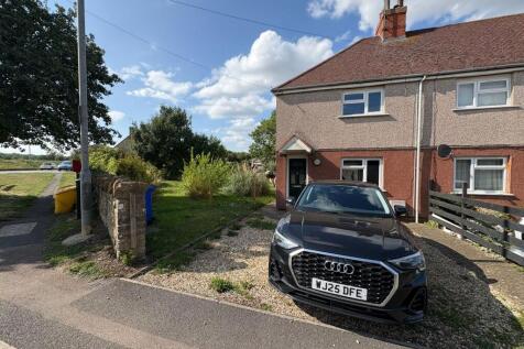Blackwell End, Potterspury... 3 bed semi