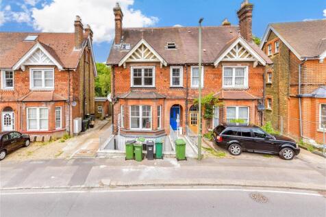 1 bedroom ground floor flat for sale