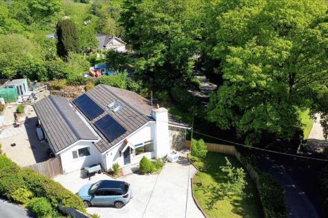 Pasko, St. Florence, Tenby 3 bed detached bungalow for sale