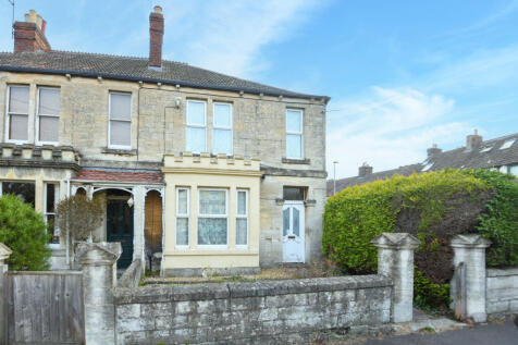 Avenue Road, Trowbridge 3 bed end of terrace house for sale