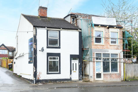 Newtown, Trowbridge 2 bed detached house for sale