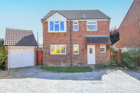 Ramsbury Walk, Trowbridge 3 bed detached house for sale