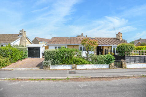 Trowbridge 3 bed detached bungalow for sale