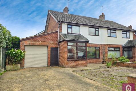 Lancaster Drive, Vicars Cross... 3 bed semi