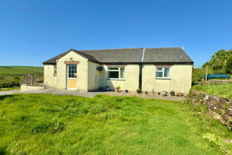 Talskiddy, St Columb TR9 3 bed detached bungalow for sale