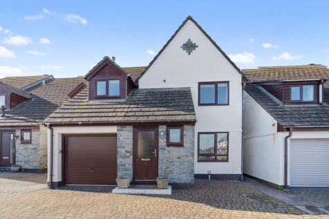 6 bedroom end of terrace house for sale