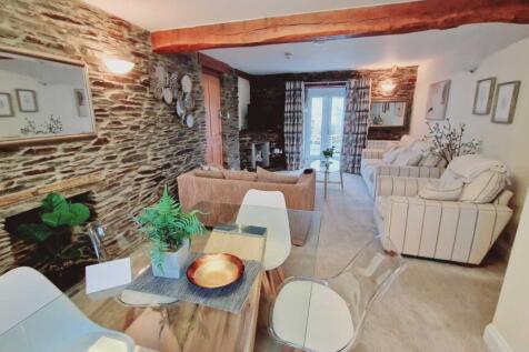 Fore Street, Tintagel 4 bed flat for sale