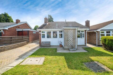 2 bedroom detached bungalow for sale