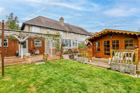 3 bedroom semi-detached house for sale