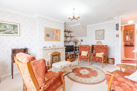 3 bedroom semi-detached bungalow for sale