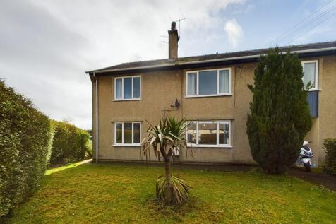17 Howgill Close, Burneside, Kendal... 2 bed ground floor flat for sale