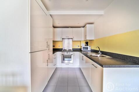 High Street, Uxbridge 1 bed apartment for sale