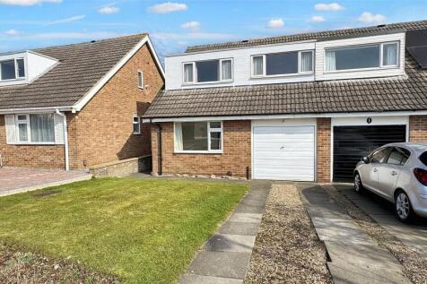Mortimer Road, Melton Mowbray... 3 bed semi