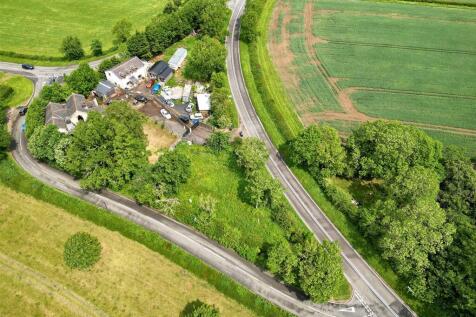 8 bedroom detached house for sale