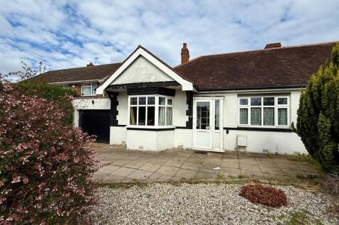 Haslucks Green Road, Shirley, Solihull 2 bed semi