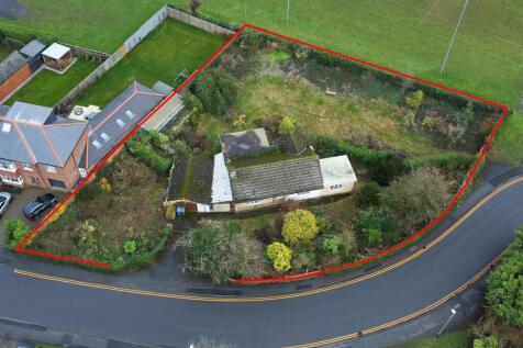 Bungalow + 2 Building Plots, Burnby... 3 bed property with land for sale
