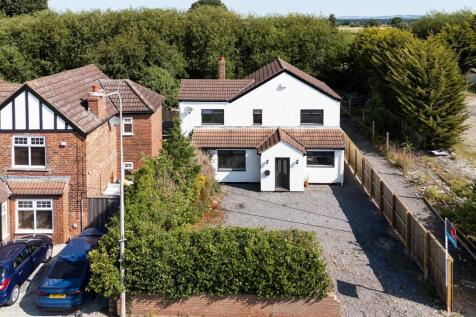 High Street, Holme On Spalding Moor... 3 bed detached house for sale