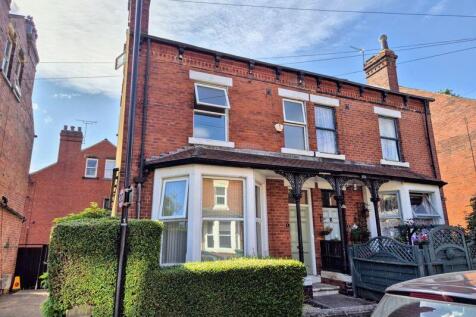 St. Michaels Terrace, Leeds 5 bed semi