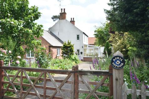 3 bedroom cottage for sale