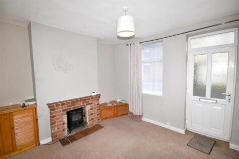Harcourt Street, Newark 2 bed terraced house for sale