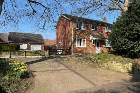 Gainsborough Road, Winthorpe, Newark 3 bed detached house for sale